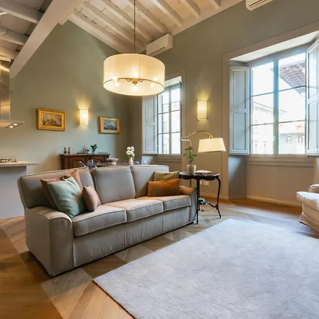 Lux Penthouse Palazzo Strozzi شقة *