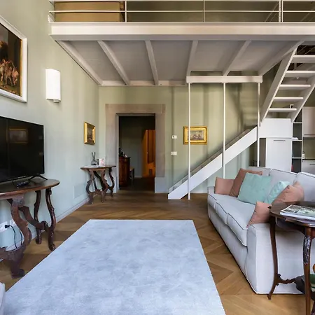 アパート Lux Penthouse Palazzo Strozzi