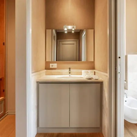 Lux Penthouse Palazzo Strozzi Floransa