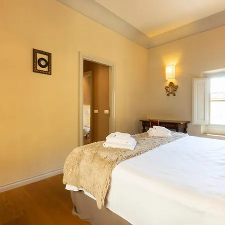 Lux Penthouse Palazzo Strozzi Daire