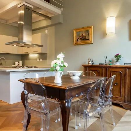Daire Lux Penthouse Palazzo Strozzi